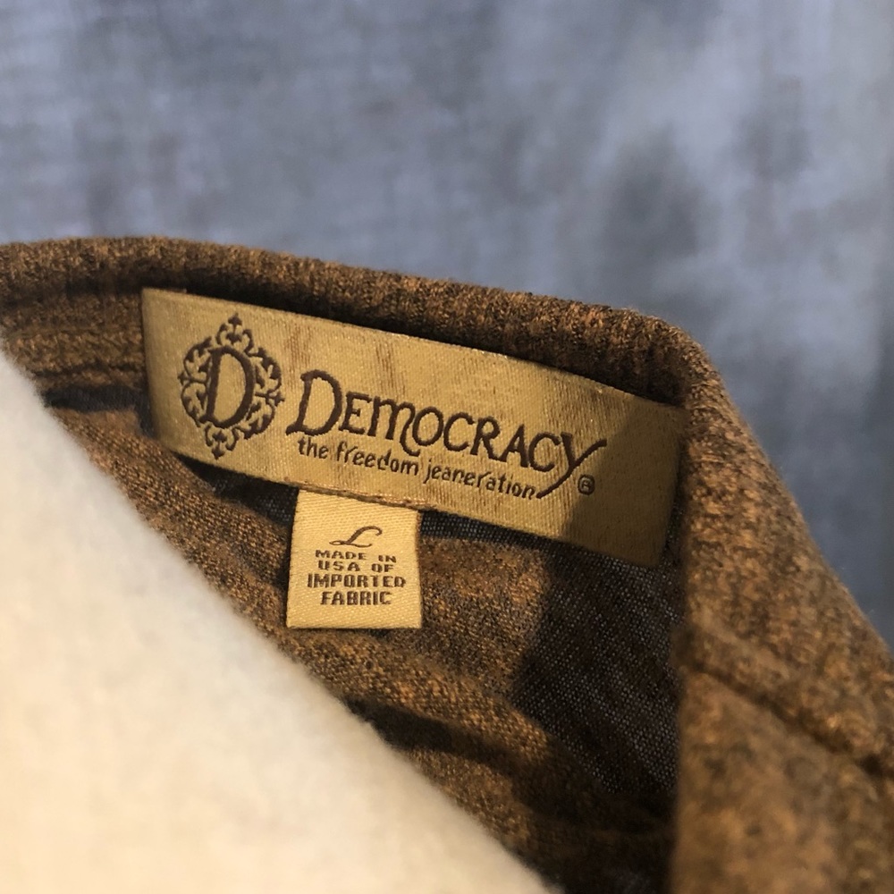 🌟 Top - Picture 4 of 5